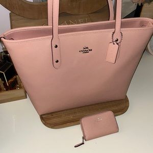 Coach bag and wallet leather